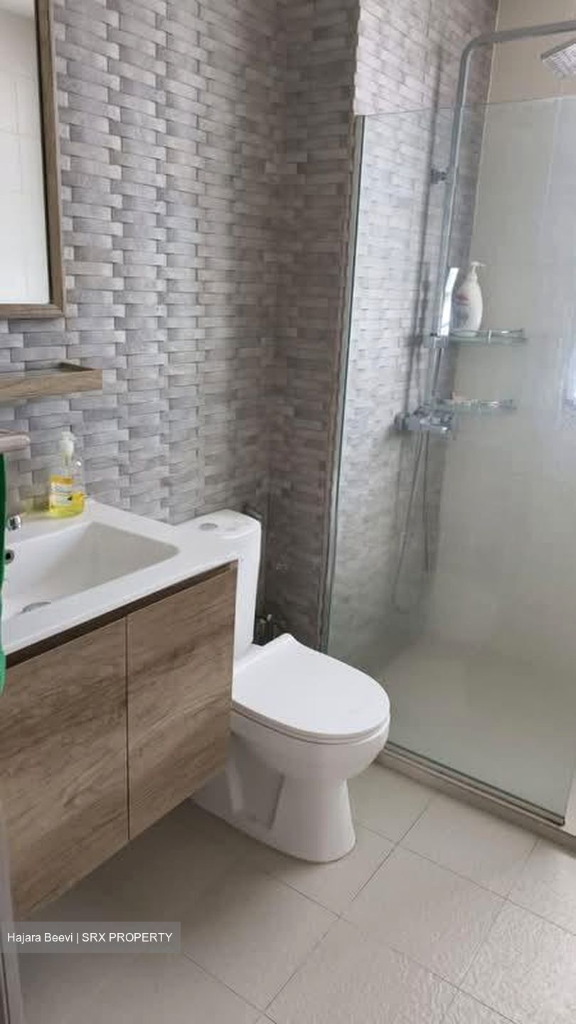Pasir Panjang Road (D5), Terrace #583847971